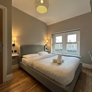 Bed & Breakfast The Riverhouse, Cardiff